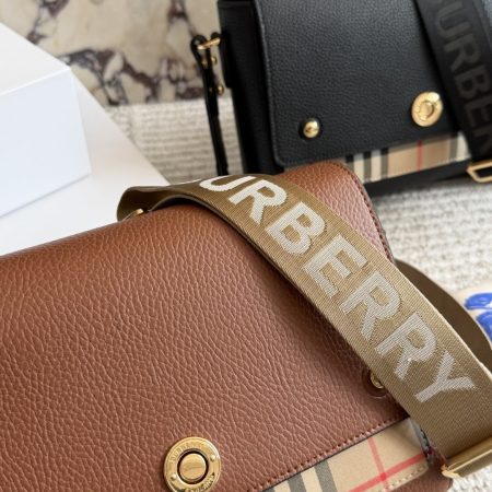 Burberry Vintage Check Note Shoulder Bag - Image 3