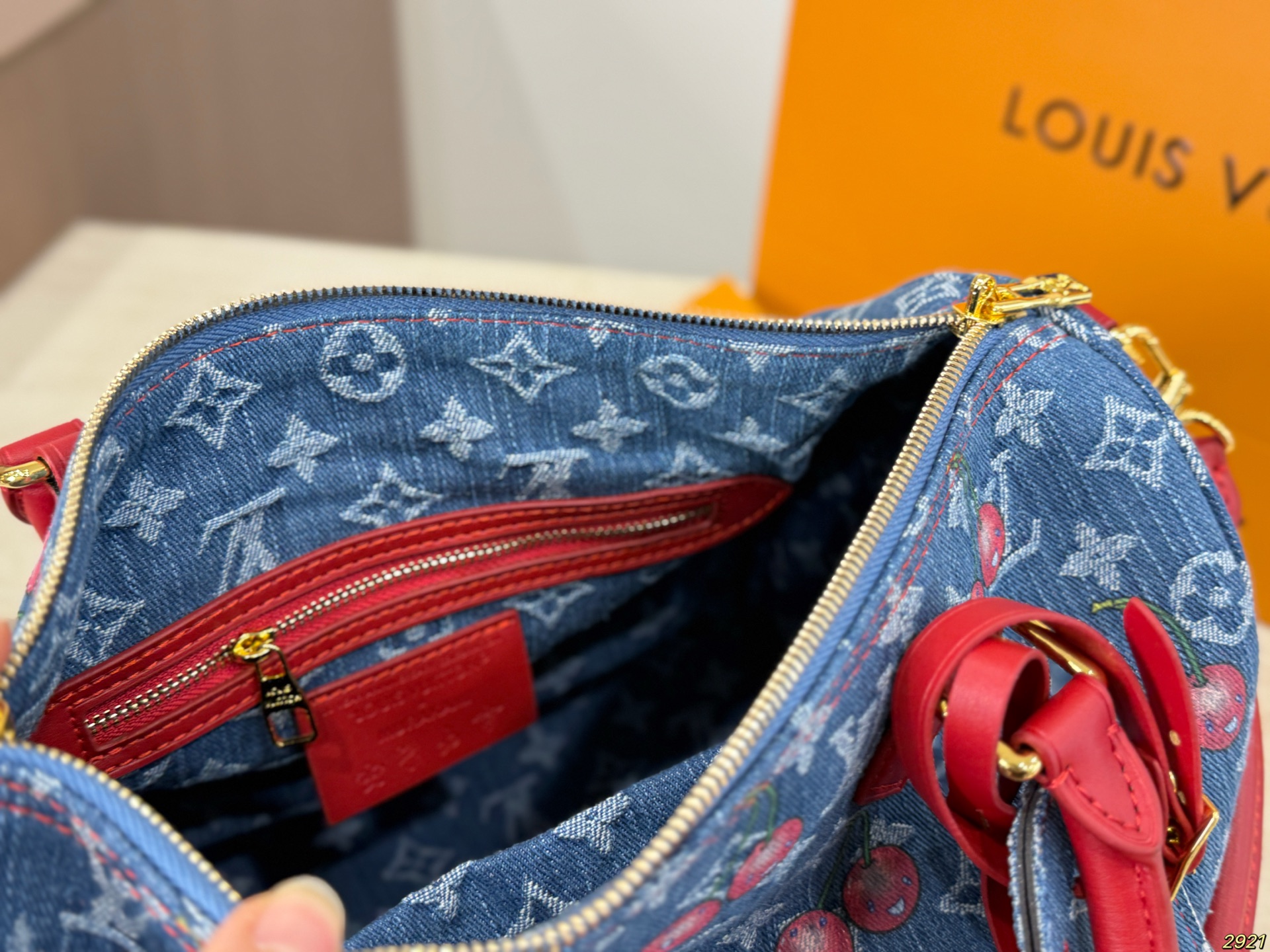 LV Speedy Soft 30 Bag - Image 11