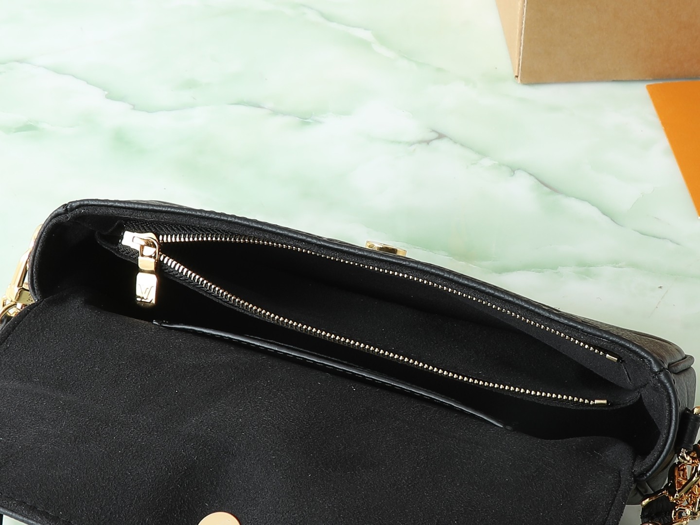 LV Wallet On Chain Ivy Bag - Image 5