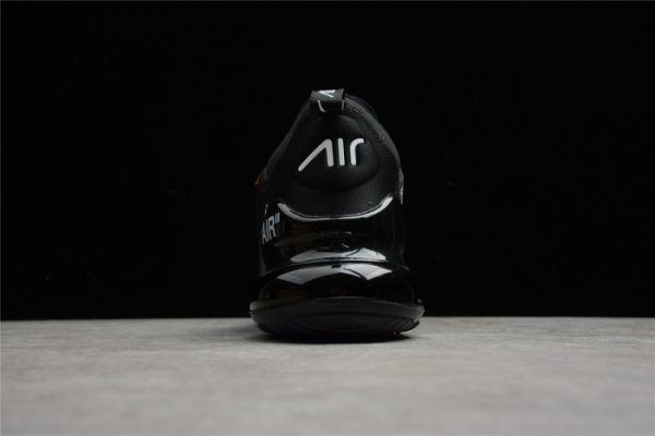 Nike Air Max 270 in black/white AH8050-002