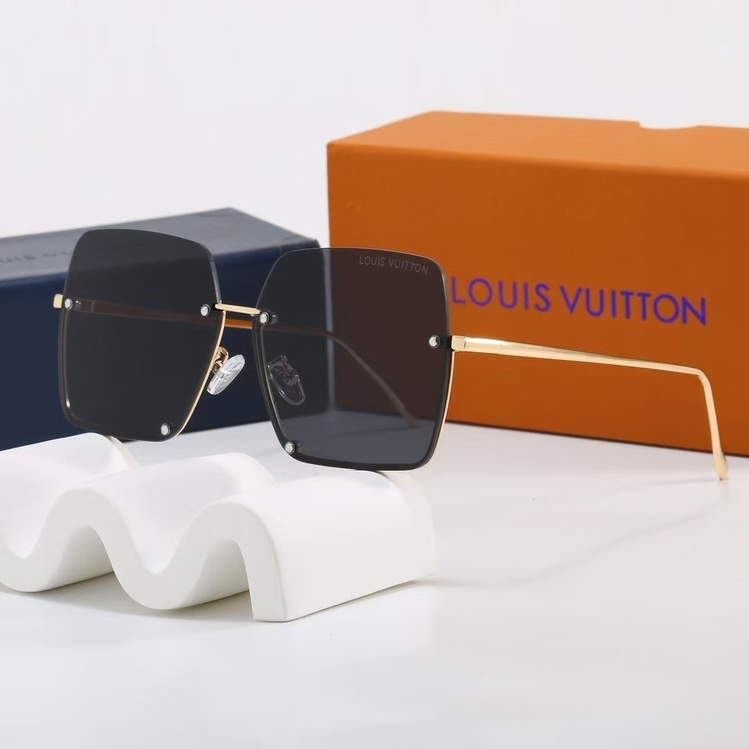 LV Fashionable Sunglasses - Image 2