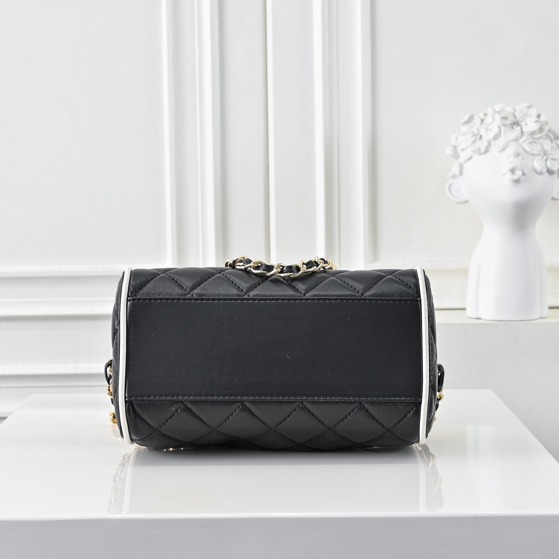 Chanel Matelasse Drum Mini Boston Bag - Image 4
