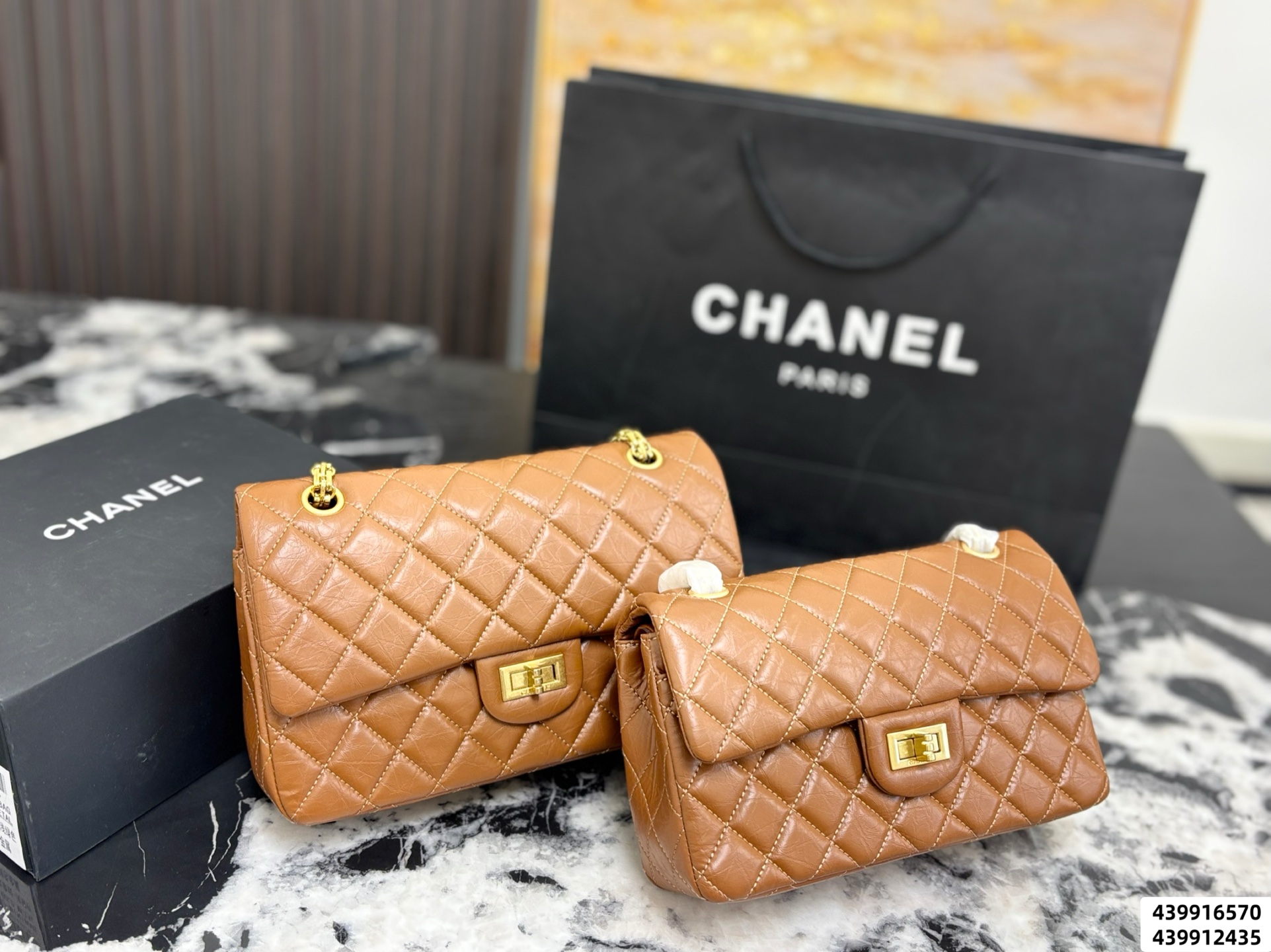 Chanel Quilto 2.55 Shoulder Bag - Image 14