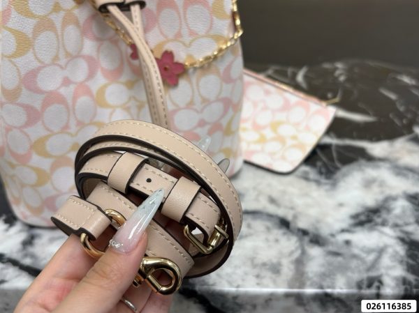 Coach Rowan Bucket Bag