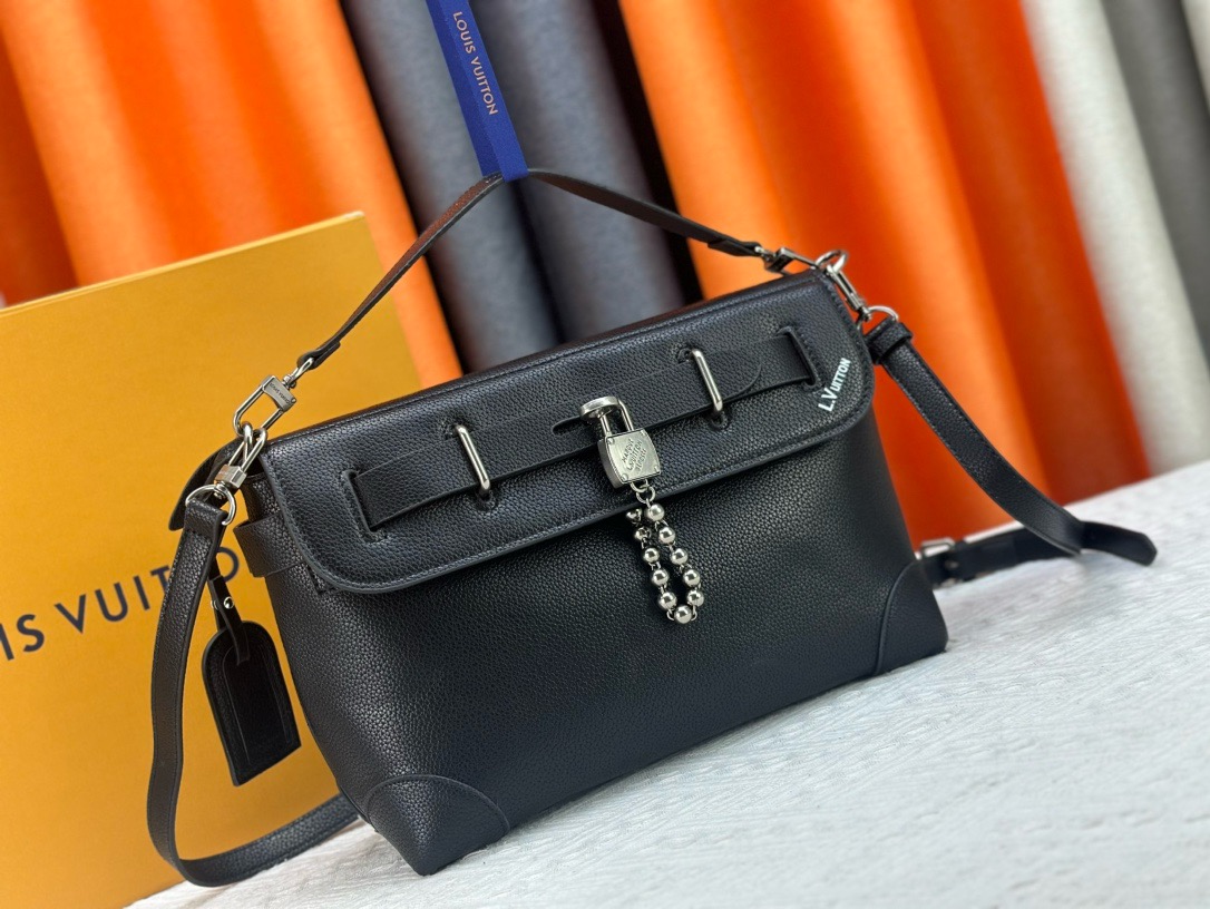 LV Steamer Crossbody Bag - Image 11