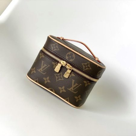 LV Nice Leather Cosmetic Handbag - Image 3