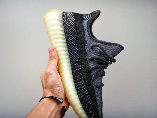 Yeezy350 Boost V2 “ Carbon"