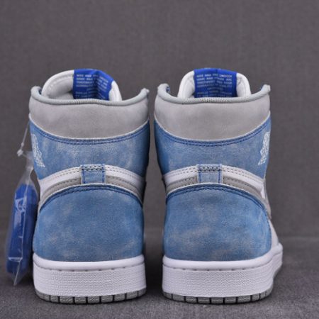 Air Jordan 1 High OG Hyper Royal 555088-402 - Image 12
