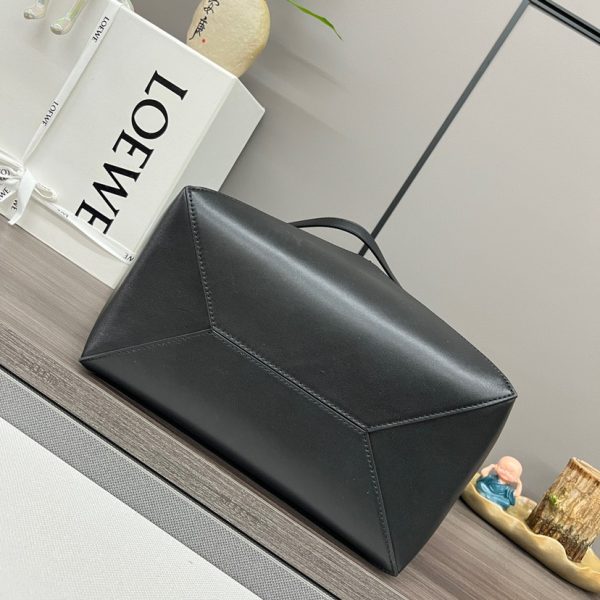 Loewe Puzzle Fold Tote in shiny calfskin Medium Black