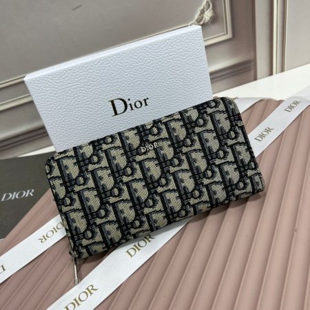 Dior Long Zippered Wallet - Image 5