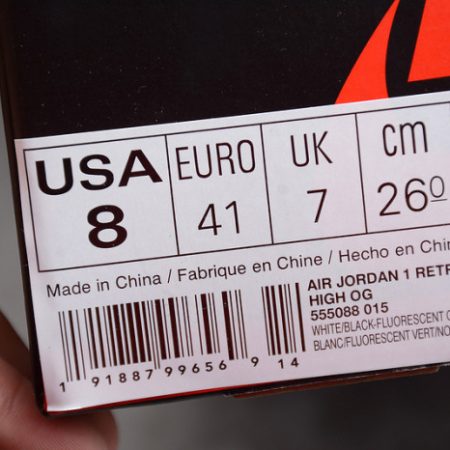 Air Jordan 1 Sports Illustrated A Star Is Born 555088-015 - Image 15