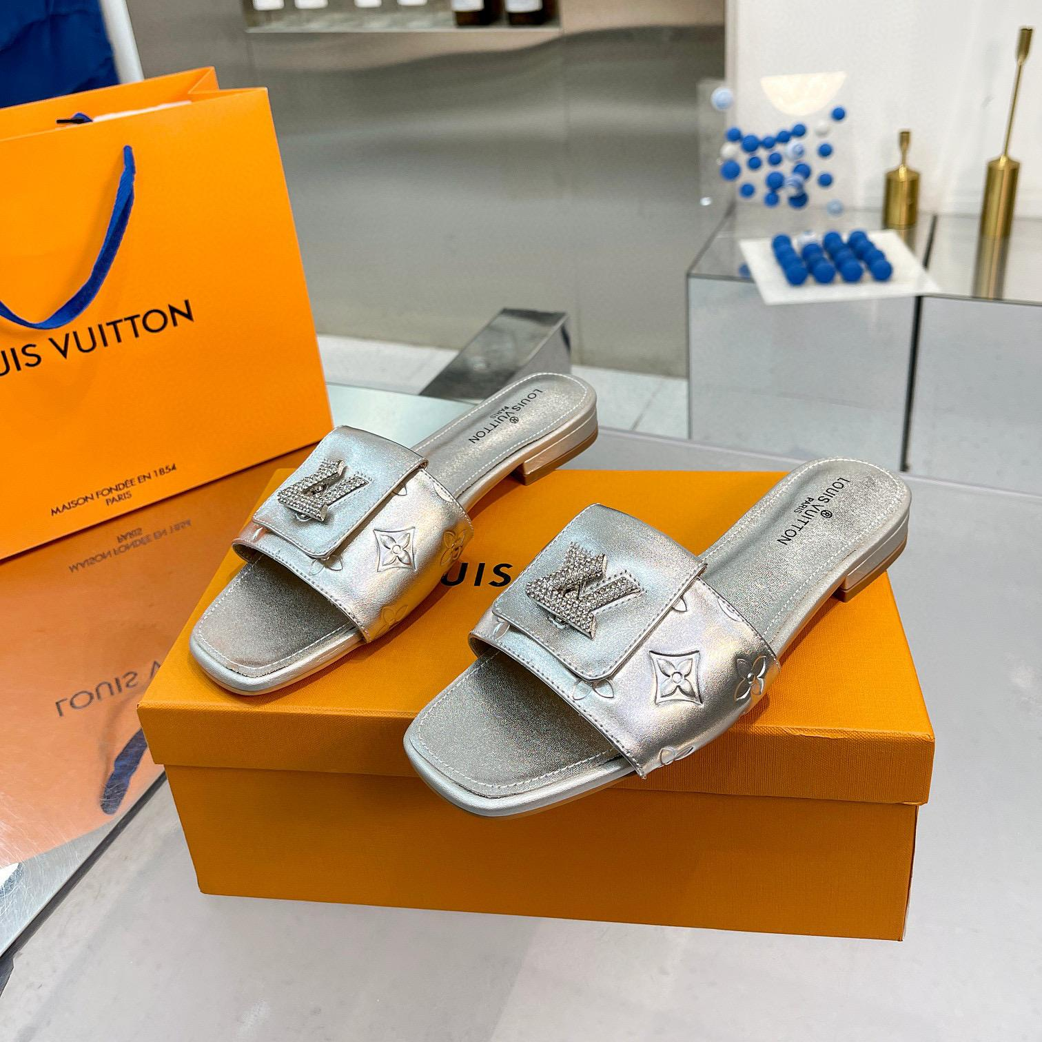 LV Comfortable Leather Flip-fFops  Slide Sandal - Image 10