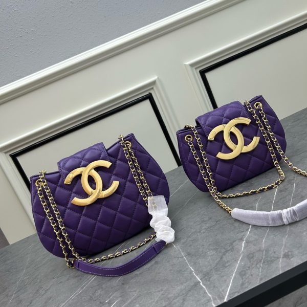 Chanel 24C Vintage Leather Messenger Bag Shoulder Crossbody Bag