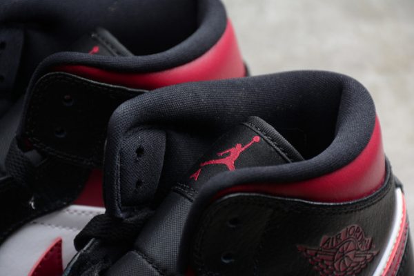 Air Jordan 1 MID bred toe 554724-066