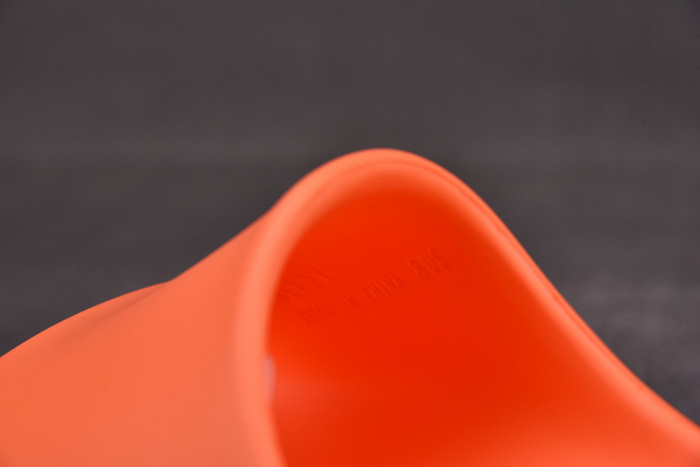 Yeezy Slide orange FY7497 - Image 3