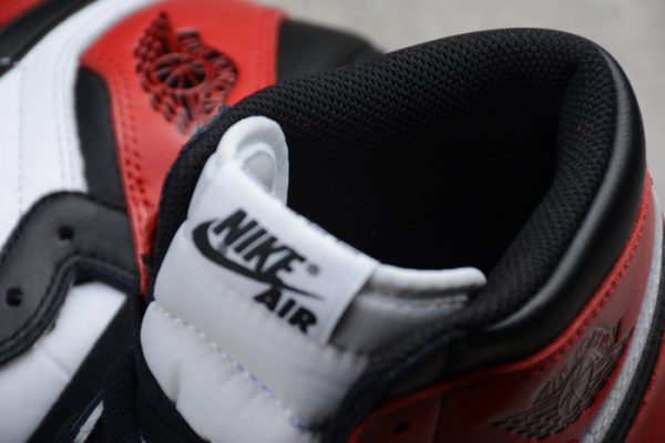 AIR JORDAN 1 High OG Black Toe white/ black-varsity red 555088-125