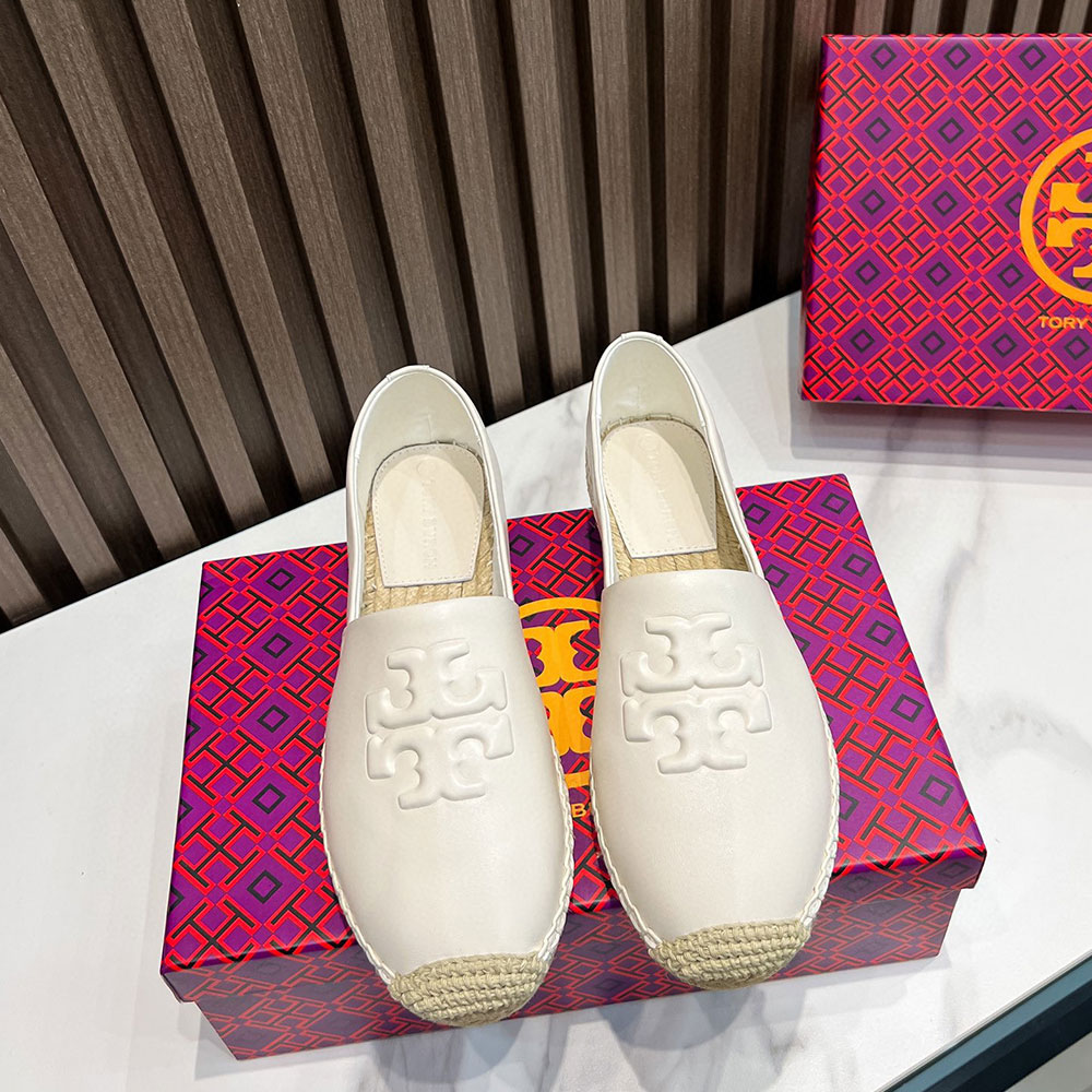 Tory Burch Leather Stylish Pieces With Temperament Sandals Slide - Image 3