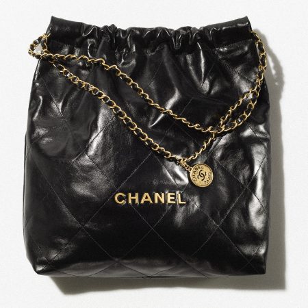 CHANEL 22 HANDBAG Shiny Calfskin & Gold-Tone Black