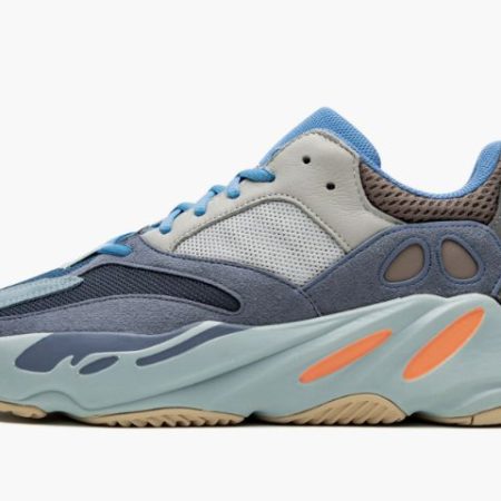 Yeezys Boost 700 “ Carbon Blue"