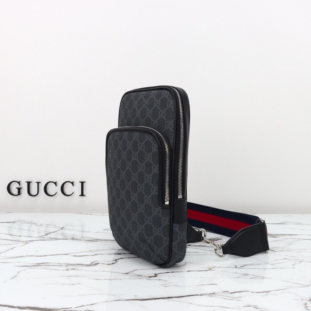 Gucci GG Black Small Slingbag in black GG Supreme - Image 2