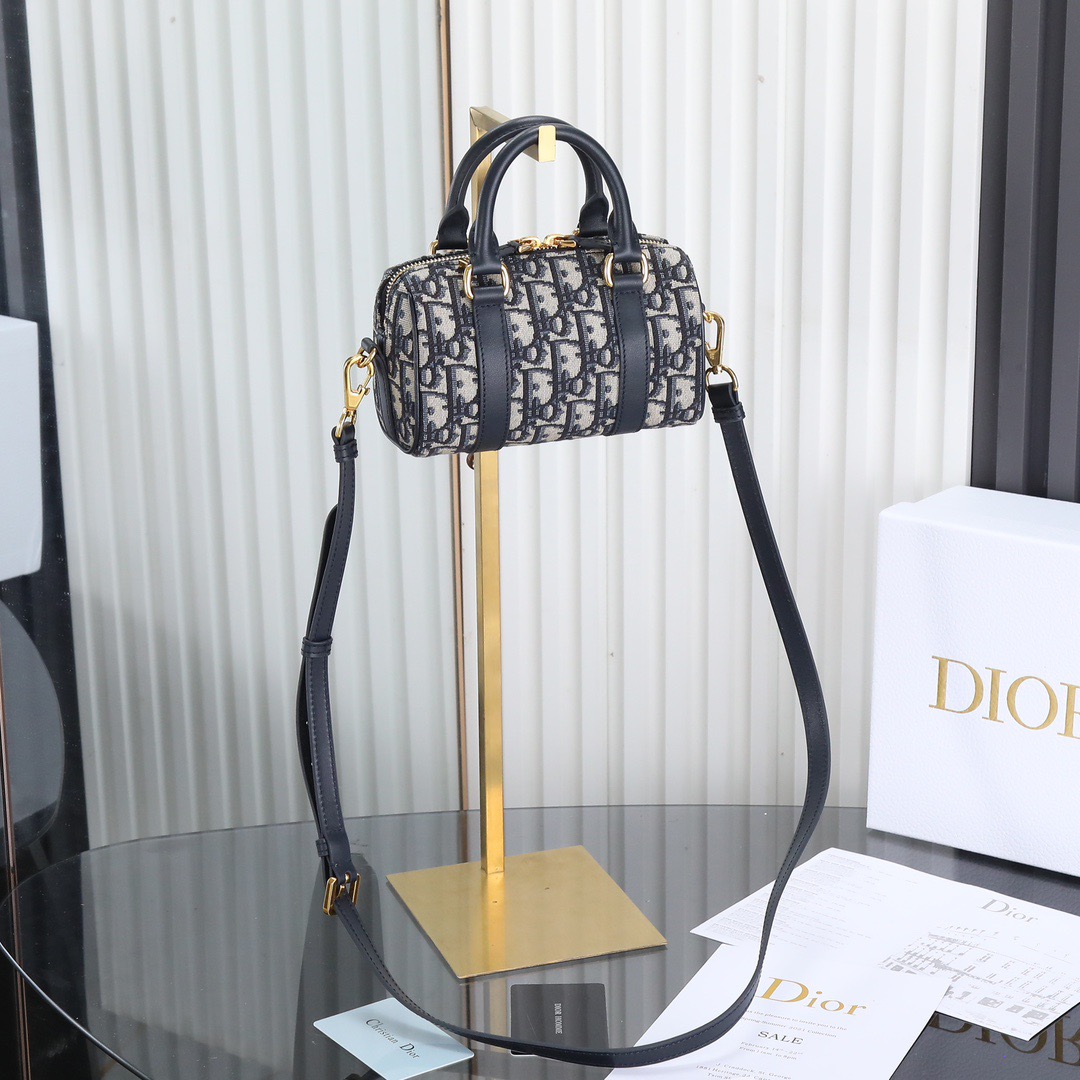 Dior Groove 17 Bag Nano - Image 1