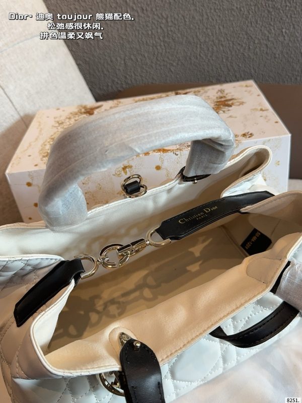 Dior Toujours White Macrocannage Bag