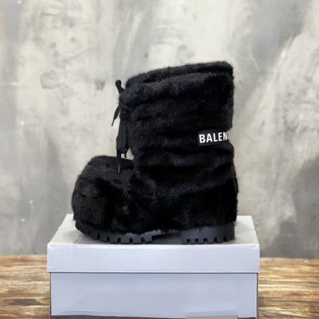 Balenciaga Skiwear Boots - Image 2