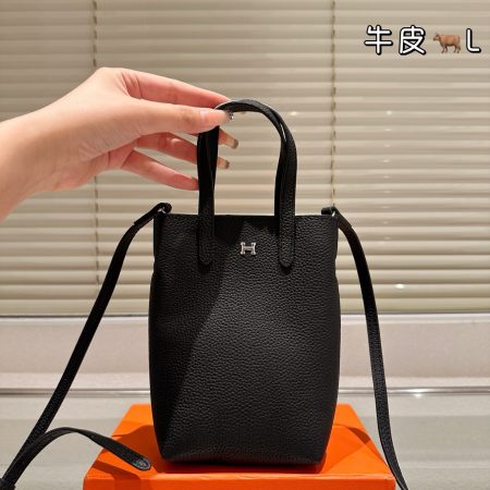 HERMES Small Tote Bag - Image 2