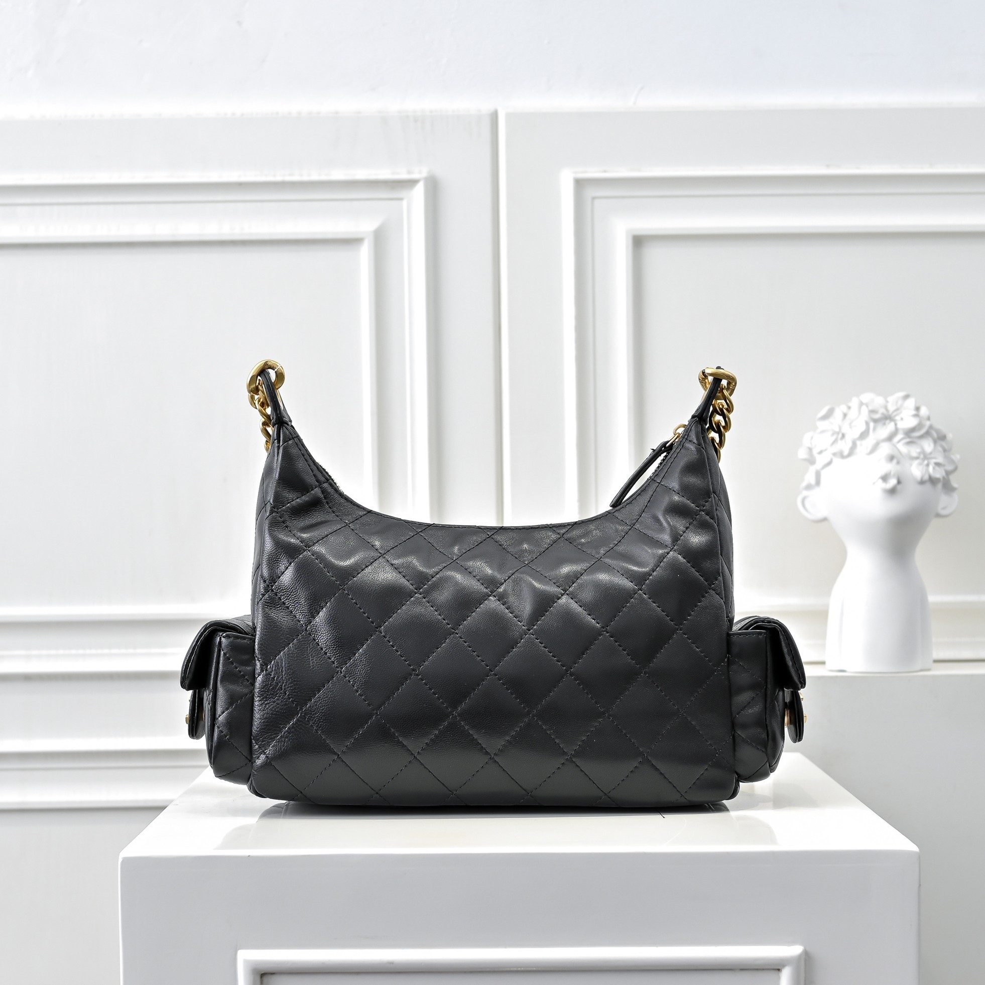 Chanel 25C Quilted Trendy Hobo Bag - Image 5