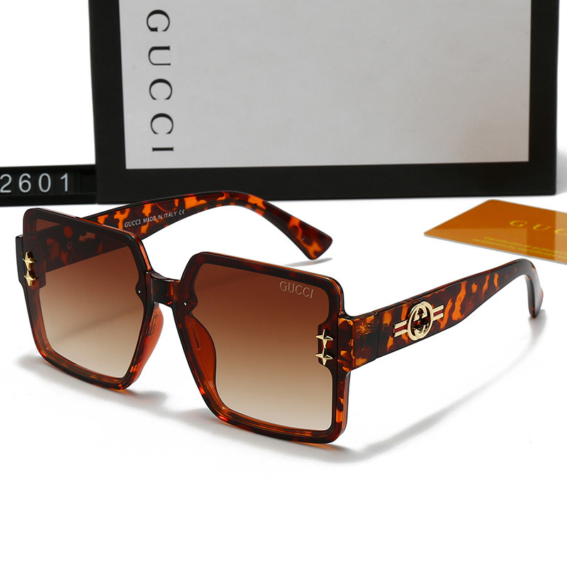 Gucci Fashionable Sunglasses - Image 7