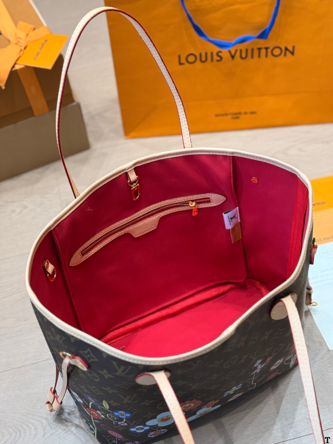 LV x TM Neverfull MM Monogram Bag - Image 9
