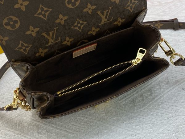 LV Monogramme Pochette Métiss East West Bag