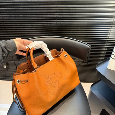 Lv Handbag and Crossbody Bag - Image 5