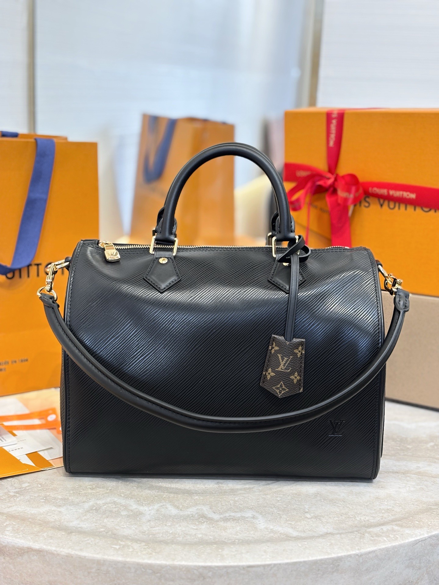 LV Speedy Soft 30 Bag - Image 1