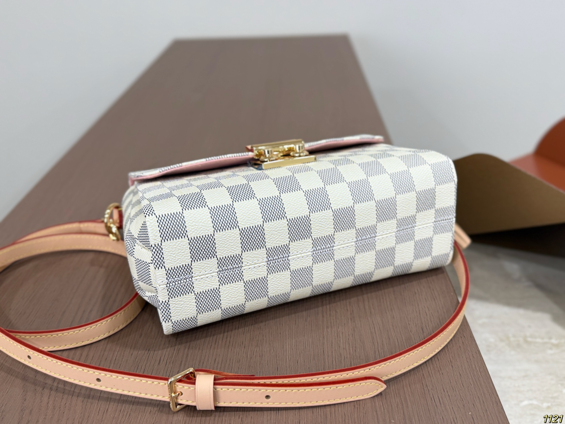 LV Croisette Bag - Image 4