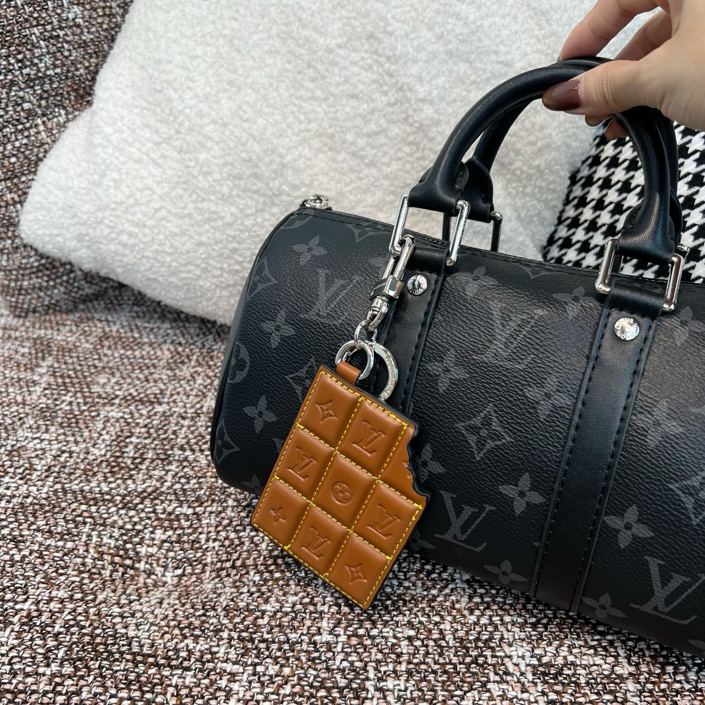 LV Accessories - Image 2