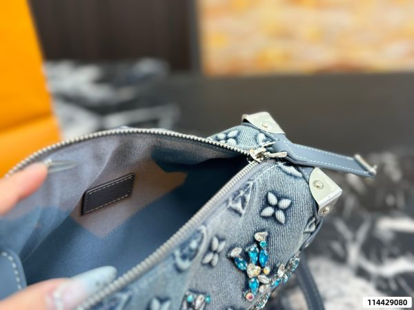 LV's New Trunk Bag