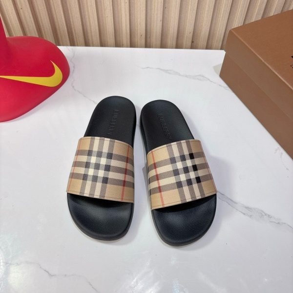 Burberry Summer Plaid Slippers
