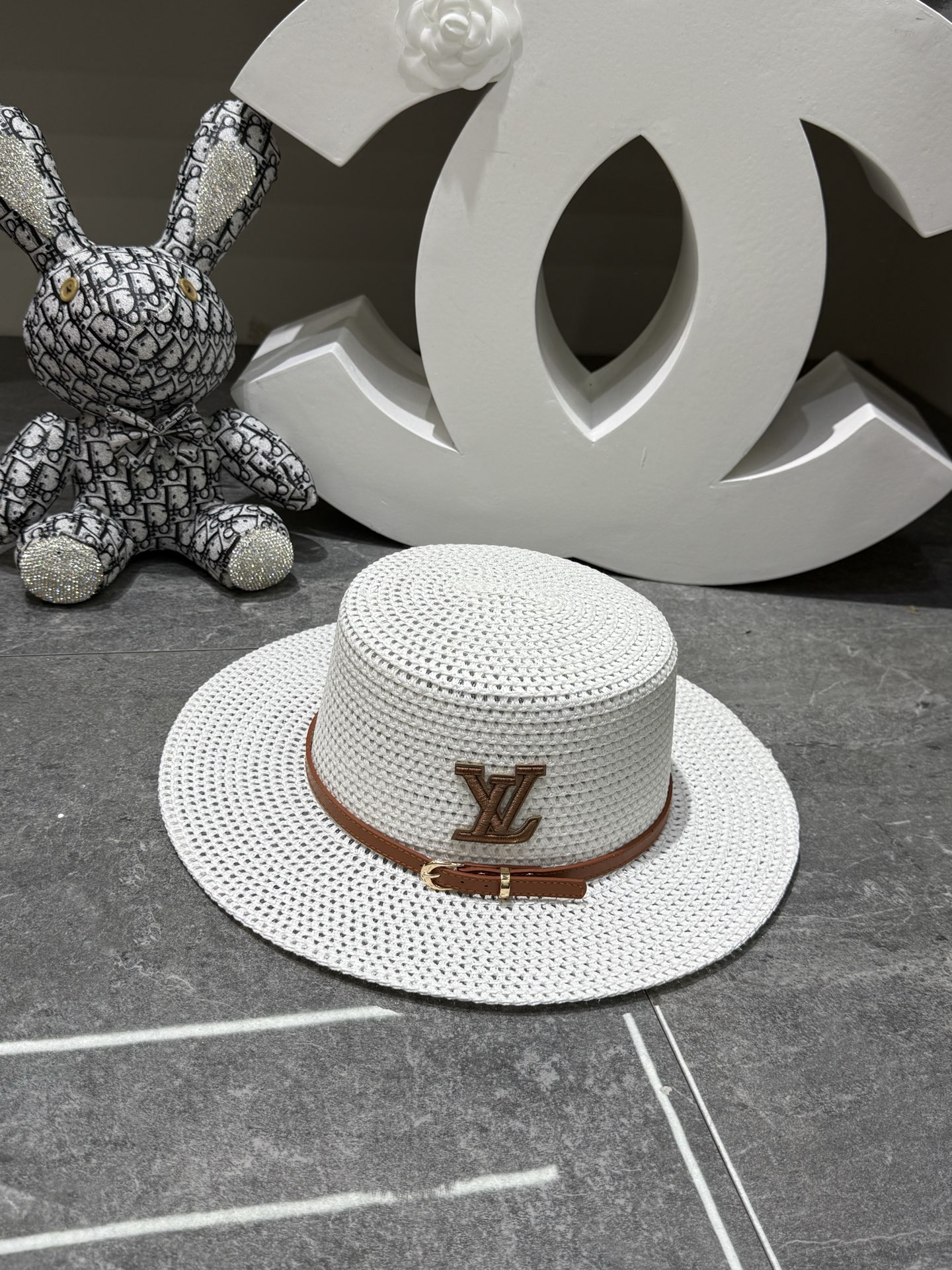 LV Flat-Top Straw Ha - Image 4