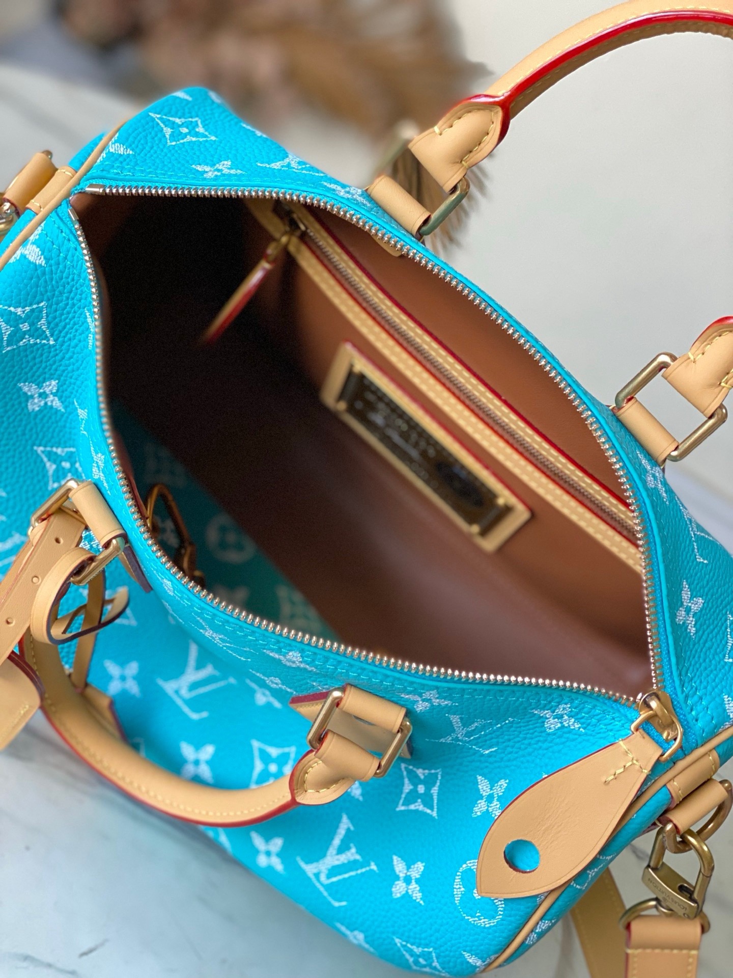 LV Speedy P9 30cm Bag Top Quality - Image 9