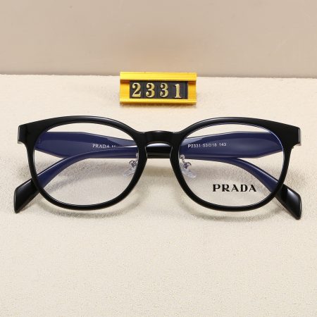 Prada Fashionable Sunglasses - Image 9