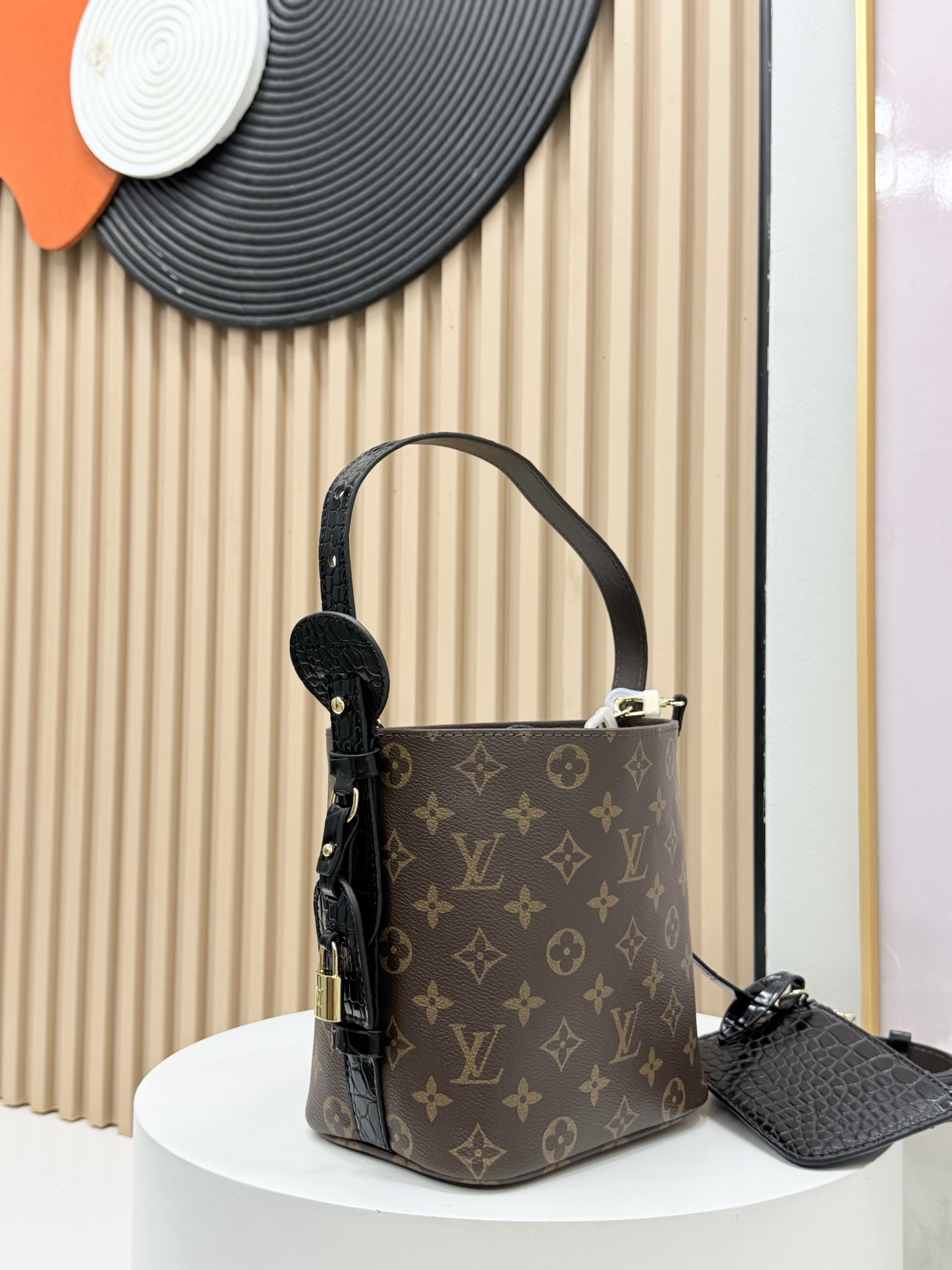 LV Allin BB Bag - Image 2