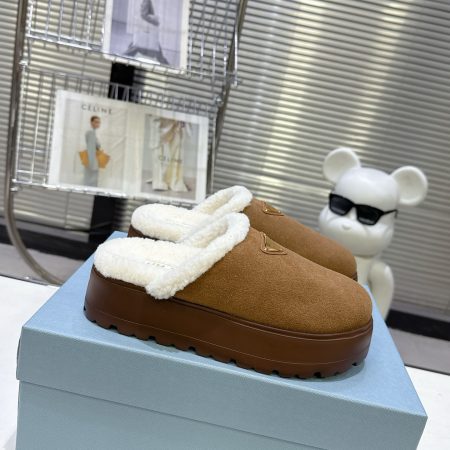 Prada shearlina-lined Suede Mules