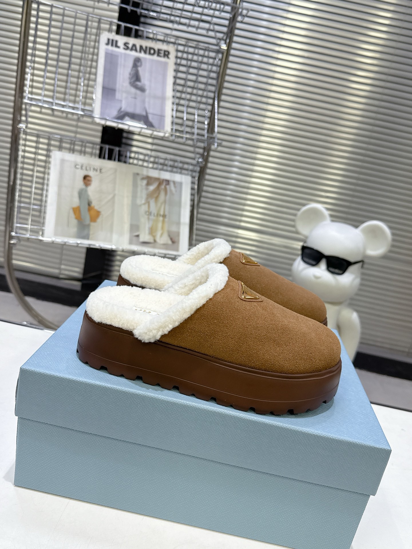 Prada shearlina-lined Suede Mules - Image 1