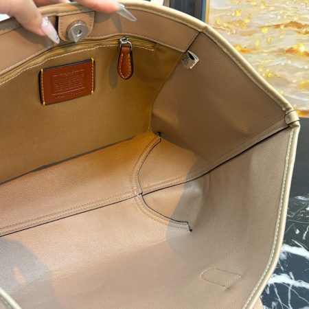 Coach Rainbow Tote Bag - Image 9