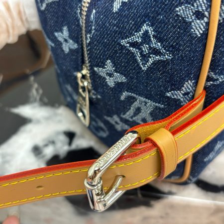 LV Cosmetic Bag - Image 7