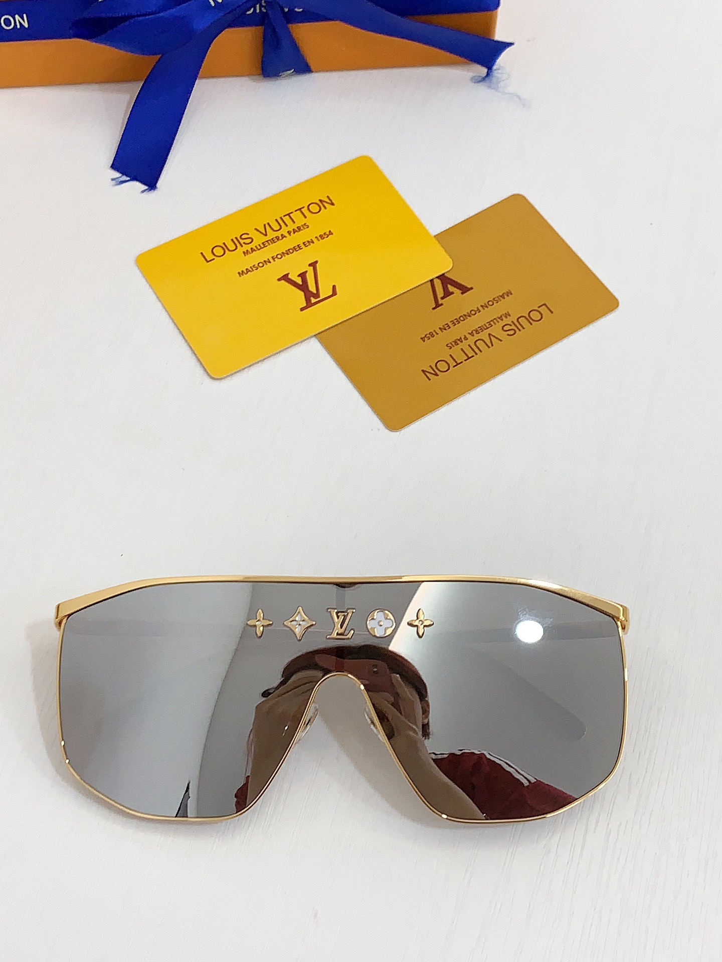 LV Fashionable Sunglasses - Image 9