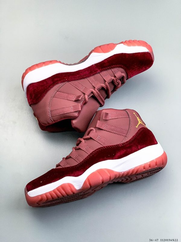 Air Jordan 11 Retro Sneakers