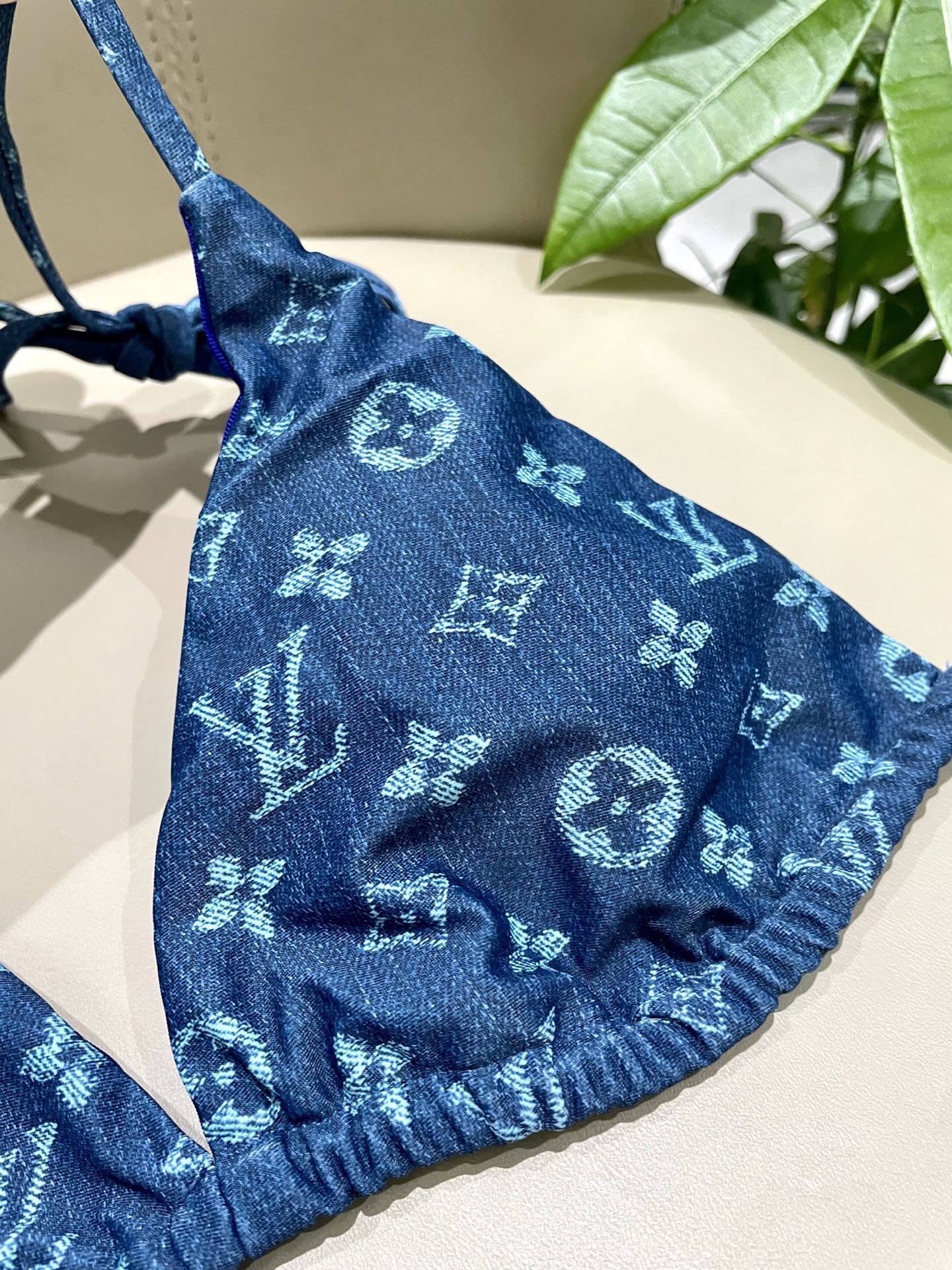 LV Two-Piece Swimsuit Swimwear - Image 6