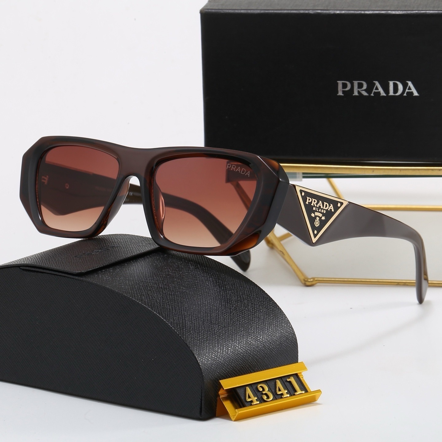 Prada Fashionable Sunglasses - Image 5